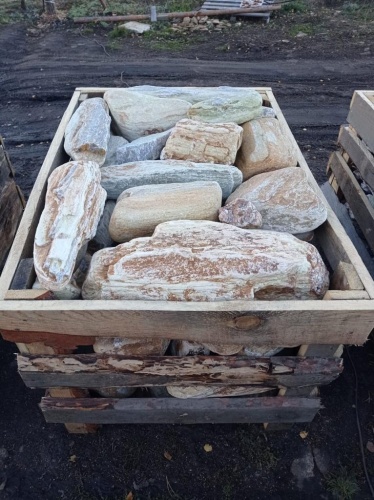 Златолит жёлтый, жёлто-зелёный глыбки и валуны для ланшафтного дизайна купить в Республике Коми