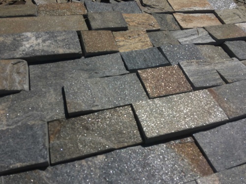 Плитка пилёная златолит Уральский для цоколя, отмостки купить в Республике Коми