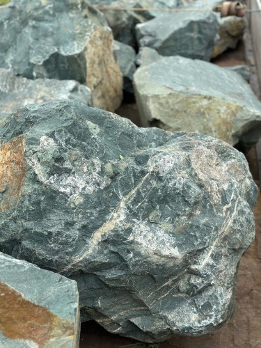 Камни для ландшафтного дизайна зелёные 10-60 килограмм купить в Республике Коми