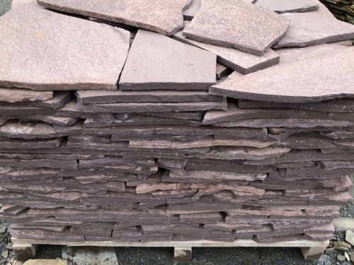 Плитняк лемезит бордовый для облицовки цоколя 20-25 мм  купить в Республике Коми