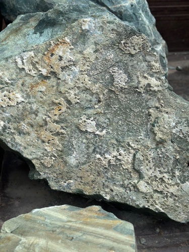 Ландшафтные глыбы зелёные 200-500 килограмм купить в Республике Коми