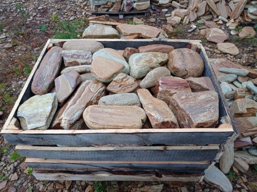 Златолит жёлтый, жёлто-зелёный глыбки и валуны для ланшафтного дизайна купить в Республике Коми