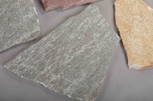 Плитняк златолит Уральский для цоколя, отмостки купить в Республике Коми