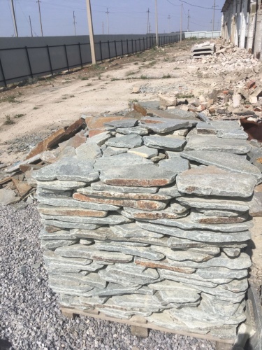 Златолит серебристый галтованный для лестниц купить в Республике Коми