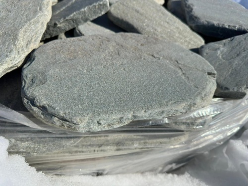 Плитняк златолит зелёный галтованный для мощения на бетон купить в Республике Коми